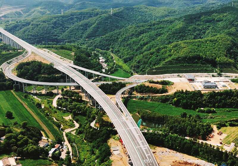 陕西麟法高速公路全线建成通车