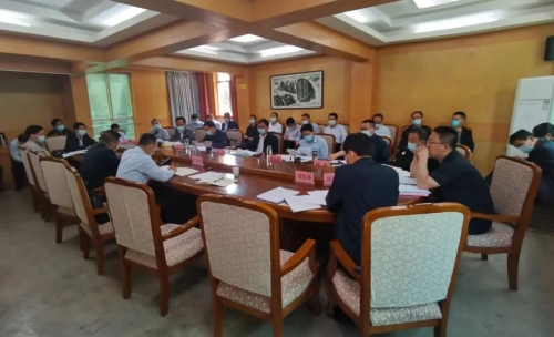 扶风县县长张平主持召开县政府2022年第九次常务会议